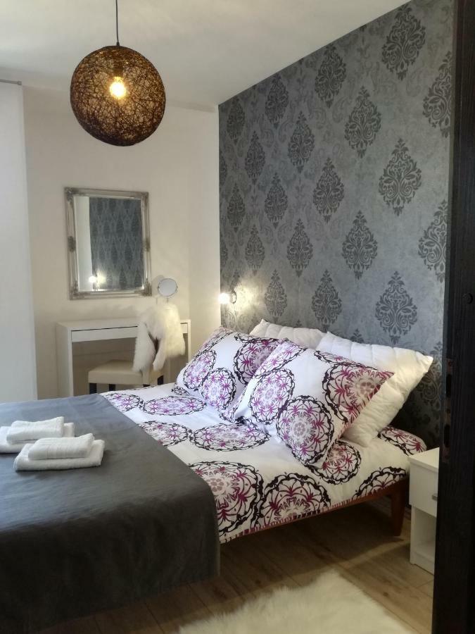 Apartman Ester Pula Exteriér fotografie