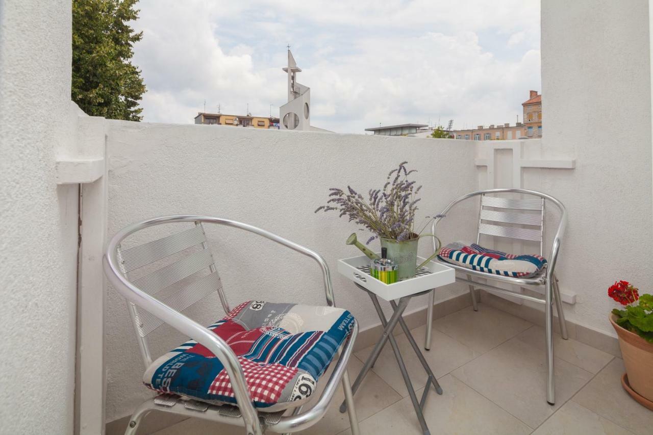 Apartman Ester Pula Exteriér fotografie