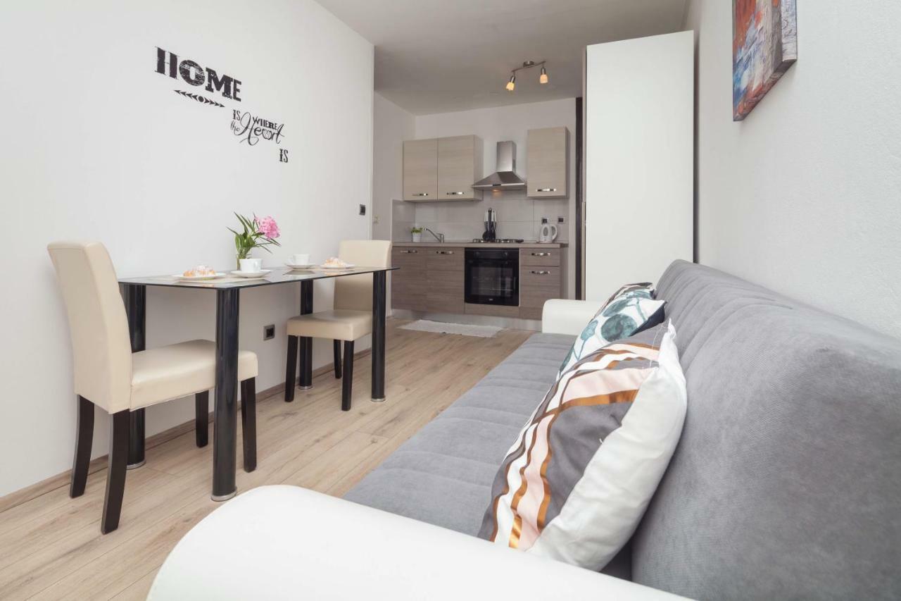 Apartman Ester Pula Exteriér fotografie
